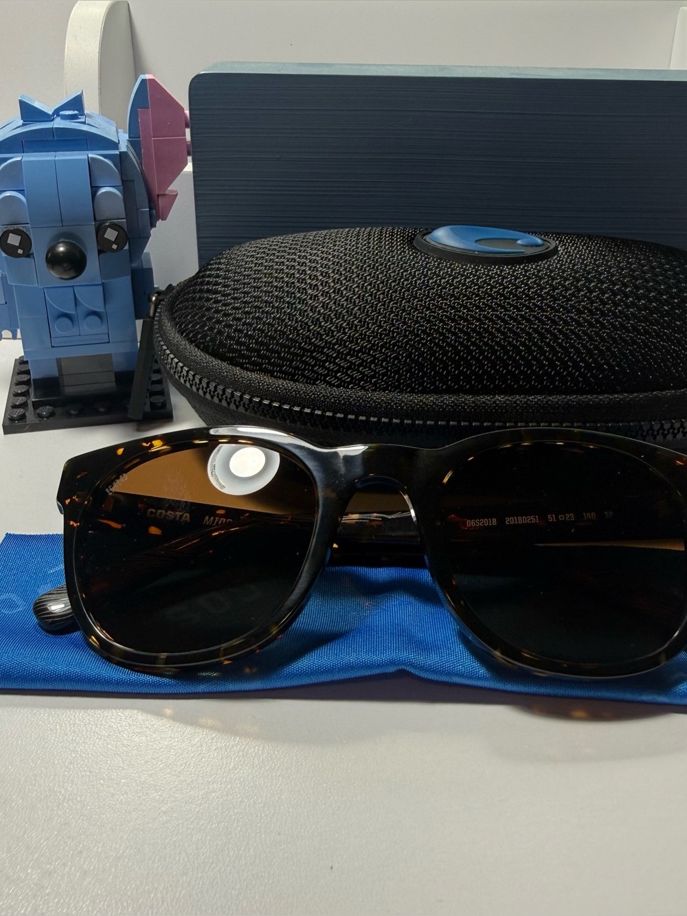 Brand New Costa Del Mar Middles Sunglasses Polarized